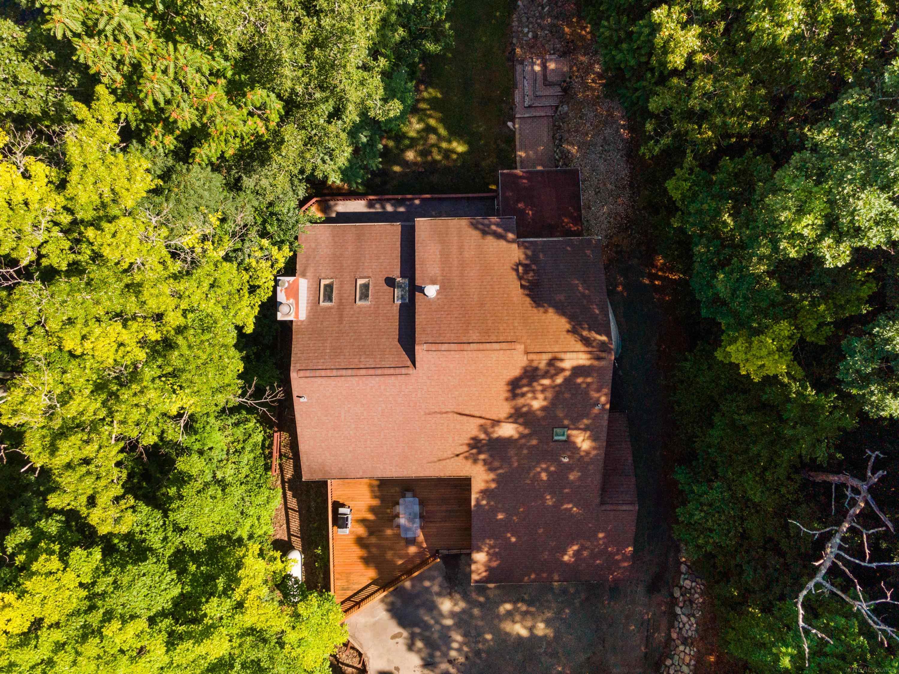 11535 Longden Pinckney, MI 48169 - Photo 55 of 75 50214482-c3fe7ad5-e3d2-4868-8381-3ea5f3a1c9ab.JPG