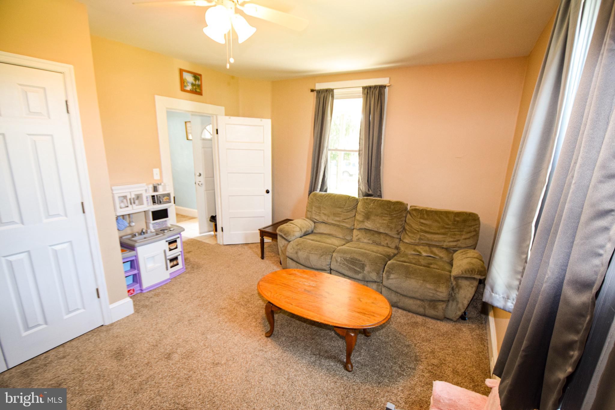 9740 Bird River Road Baltimore, MD 21220 - Photo 6 of 28 Family Room