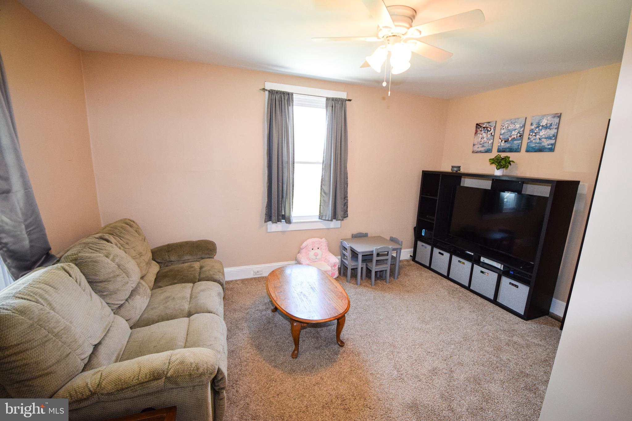 9740 Bird River Road Baltimore, MD 21220 - Photo 8 of 28 Family Room