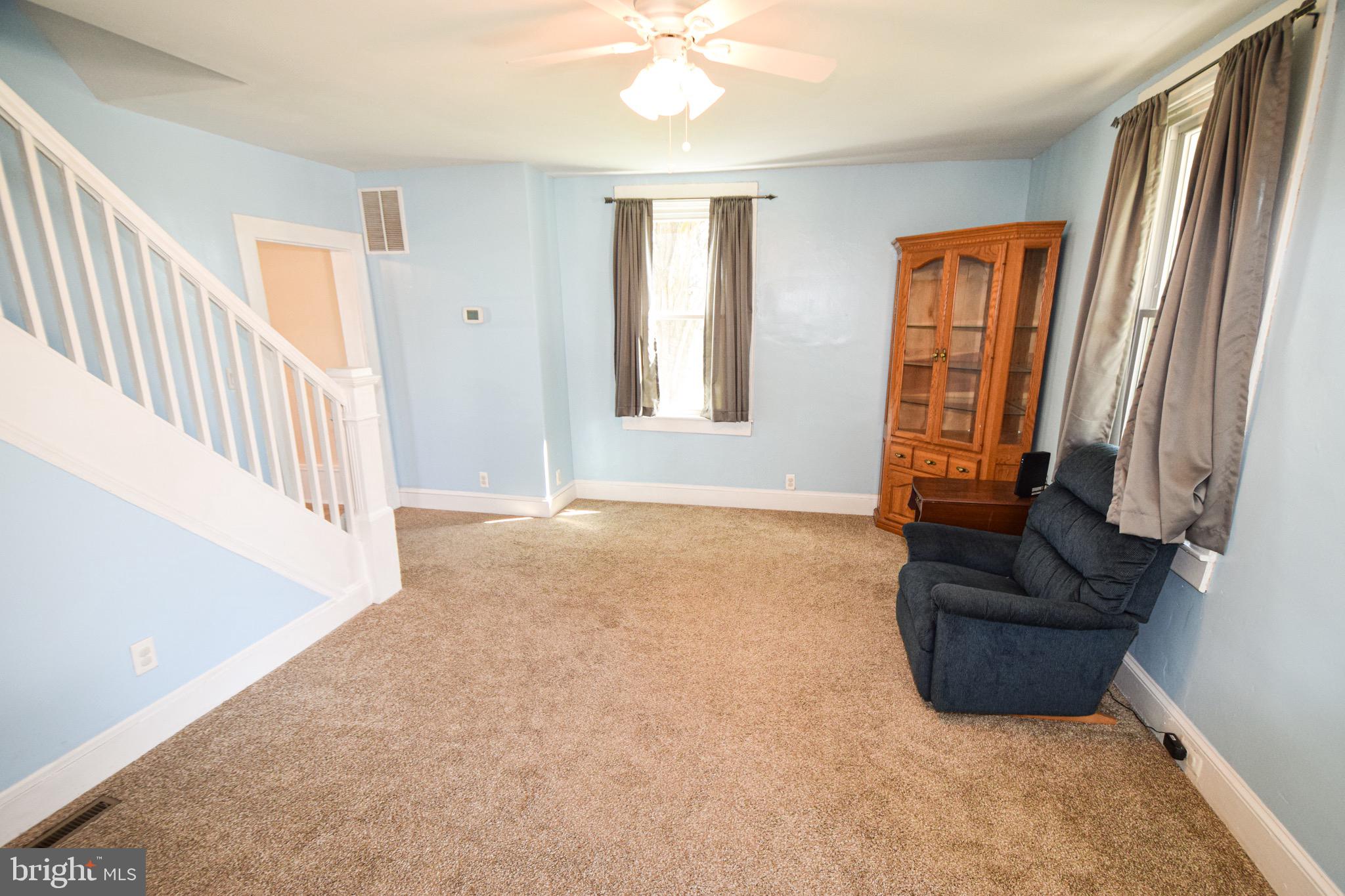 9740 Bird River Road Baltimore, MD 21220 - Photo 10 of 28 Living Room