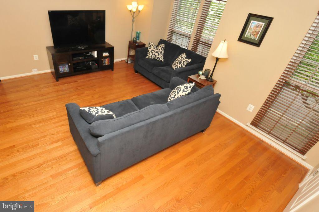22011 Box Car Square Sterling, VA 20166 - Photo 11 of 23 Hardwood floors