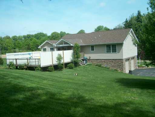 152 Meadowbrook Road Renfrew, PA 16053 - Photo 2 of 8 Yard/Garden.
