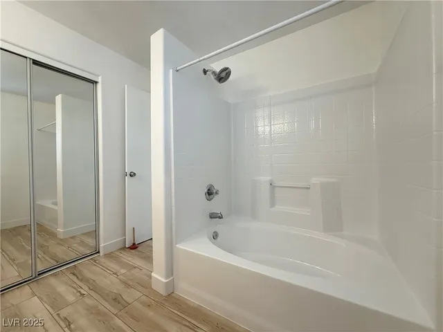 $1,995 | 10448 Wild Bill Court, Las Vegas, NV 89129