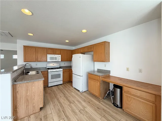 $1,995 | 10448 Wild Bill Court, Las Vegas, NV 89129