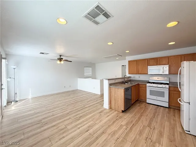 $1,995 | 10448 Wild Bill Court, Las Vegas, NV 89129