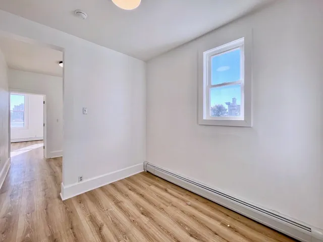 $1,900 | 212 15th Street, Unit 6, Jersey City, NJ 07310