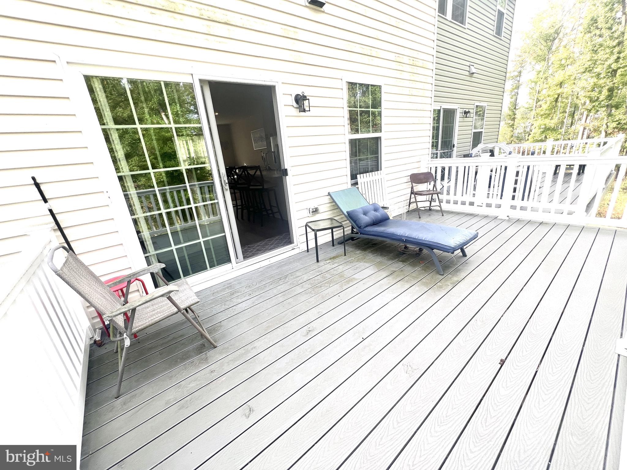 2060 Rivers Drive Newark, DE 19702 - Photo 15 of 25 a balcony with a couch