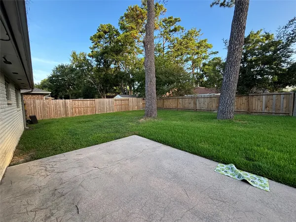 $1,995 | 12614 Campos Drive, Houston, TX 77065
