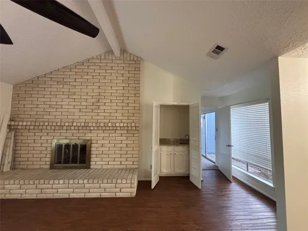 $2,100 | 12614 Campos Drive, Houston, TX 77065