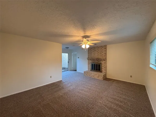 $2,100 | 12614 Campos Drive, Houston, TX 77065