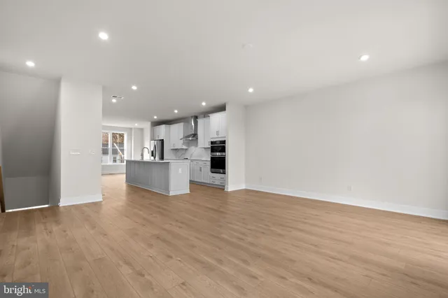 $582,720 | 9739 Grant Avenue, Manassas, VA 20110