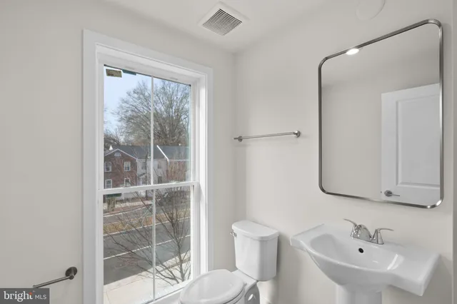 $582,720 | 9739 Grant Avenue, Manassas, VA 20110