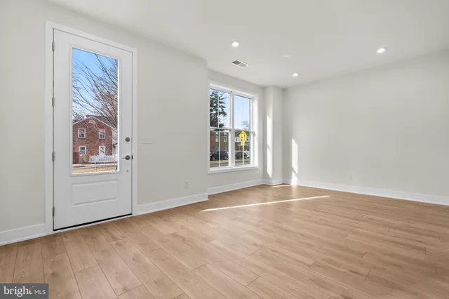 $582,720 | 9739 Grant Avenue, Manassas, VA 20110