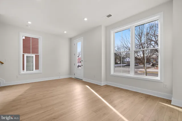 $582,720 | 9739 Grant Avenue, Manassas, VA 20110