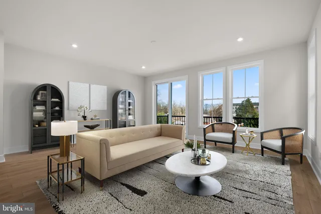 $582,720 | 9739 Grant Avenue, Manassas, VA 20110