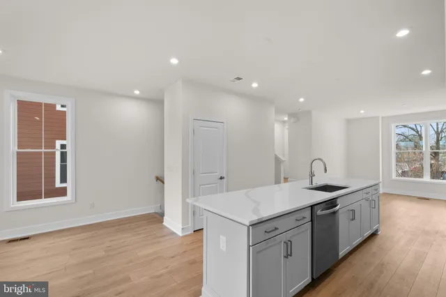 $582,720 | 9739 Grant Avenue, Manassas, VA 20110