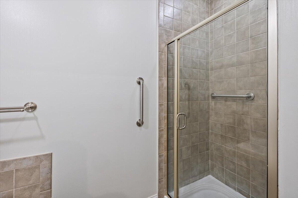 1169 Dingle Road Mount Pleasant, SC 29466 - Photo 17 of 31 Tiled Shower