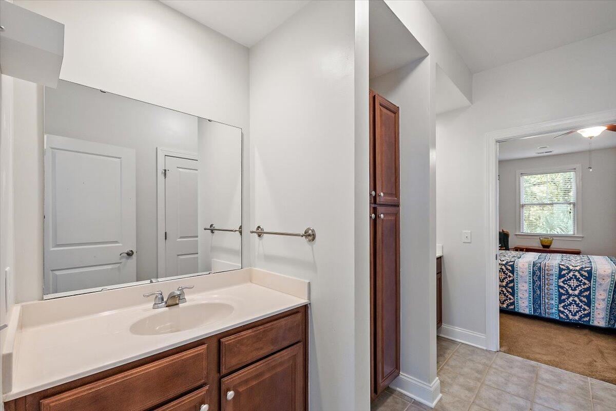 1169 Dingle Road Mount Pleasant, SC 29466 - Photo 19 of 31 Jack and Jill Bathroom