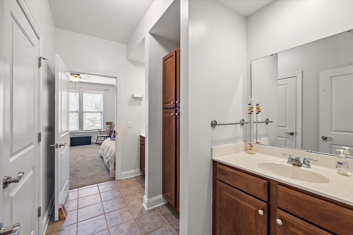 1169 Dingle Road Mount Pleasant, SC 29466 - Photo 20 of 31 Separate vanities