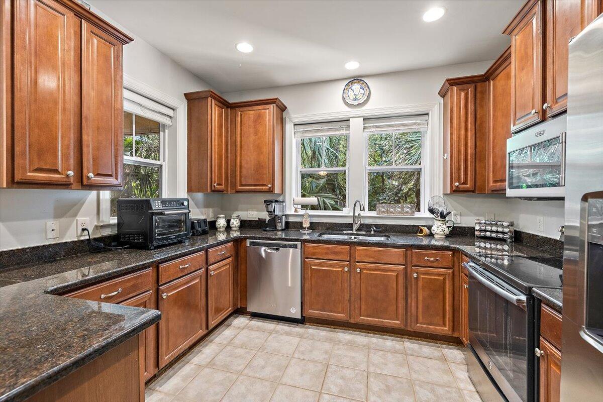 1169 Dingle Road Mount Pleasant, SC 29466 - Photo 6 of 31 Well-appointed kitchen