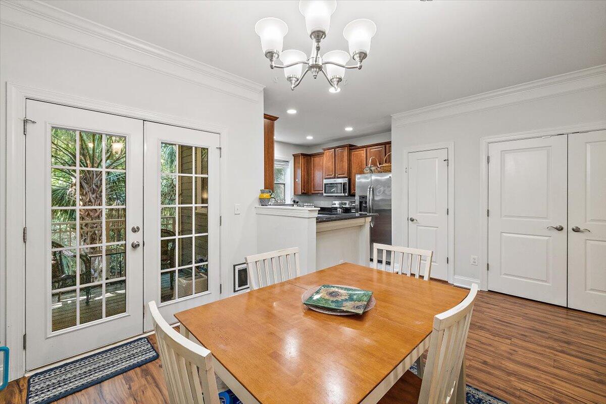 1169 Dingle Road Mount Pleasant, SC 29466 - Photo 9 of 31 Dining space with a view!