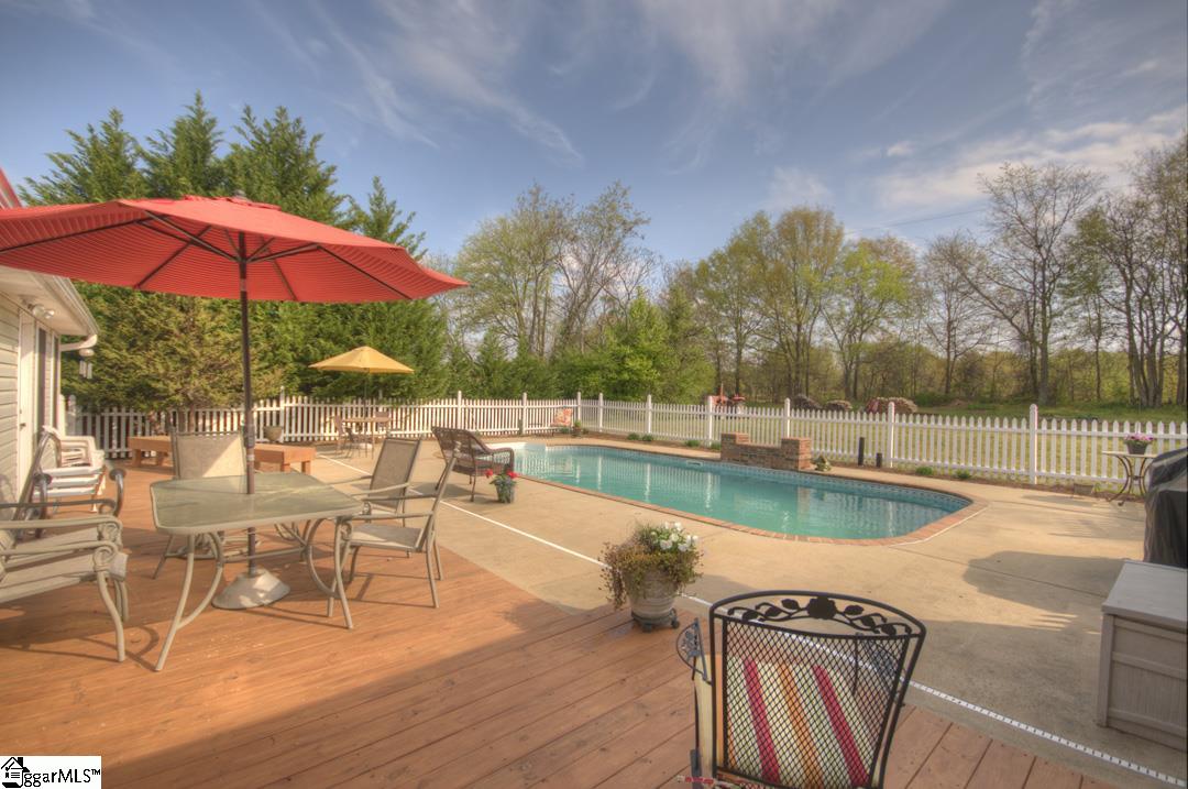 102 Ridge Way Simpsonville, SC 29680 - Photo 23 of 28
