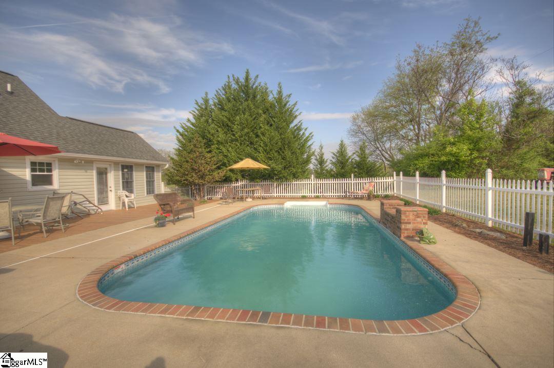 102 Ridge Way Simpsonville, SC 29680 - Photo 24 of 28