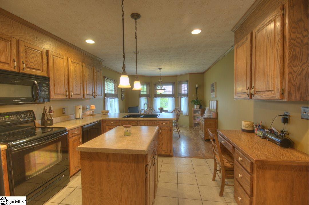 102 Ridge Way Simpsonville, SC 29680 - Photo 9 of 28