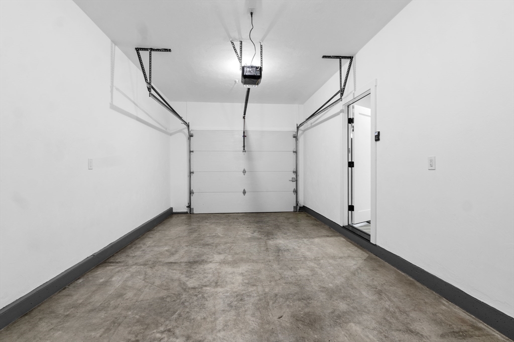 889-895 Grinnell Street, Unit 3 Fall River, MA 02721 - Photo 29 of 39 a view of a room with window