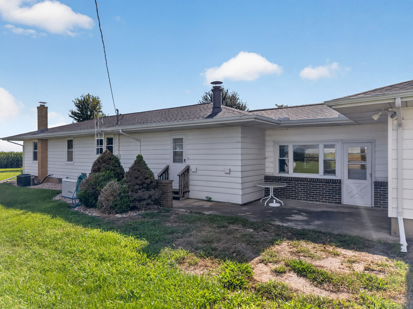 3560 East 14th Road Ottawa, IL 61350 - Photo 6 of 27 Gallery Image 6