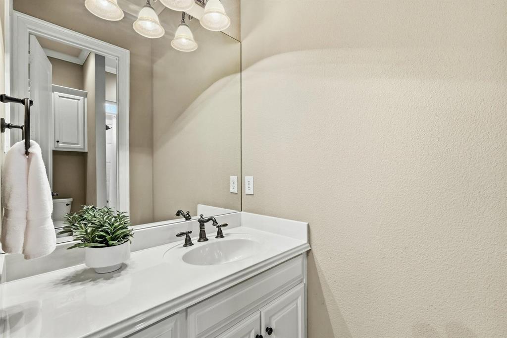 2726 Country Club Road Pantego, TX 76013 - Photo 24 of 37 Gallery Image 24