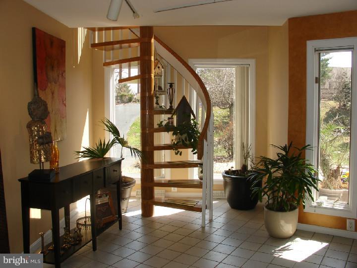 797 Brownsville Road Reading, PA 19608 - Photo 11 of 25 Foyer
