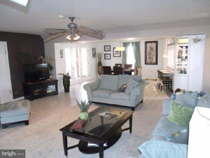 797 Brownsville Road Reading, PA 19608 - Photo 6 of 25 Living Room