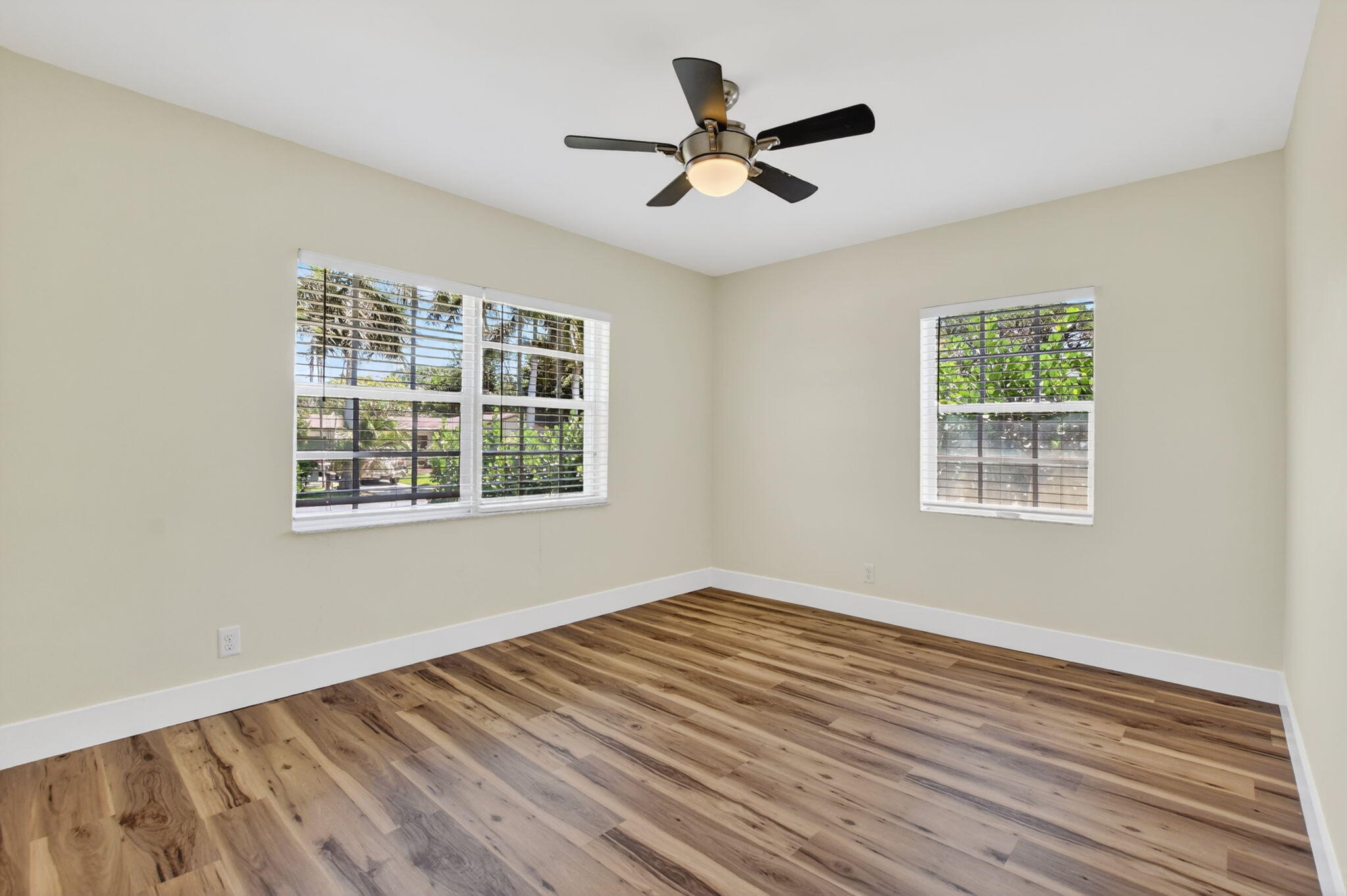 277 Northwest 3rd Court Boca Raton, FL 33432 - Photo 33 of 49 33-web-or-mls-DSC_0288