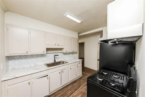 $1,600 | 210 Oak Drive Southeast, Atlanta, GA 30354