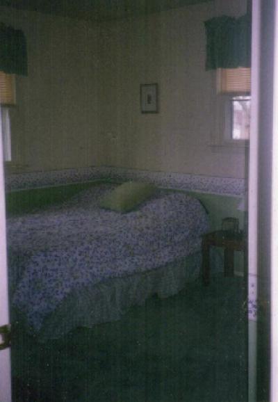 2497 Evanwood Road Bath, PA 18014 - Photo 5 of 8 Spare bedroom is large & bright with cheery neutral decore