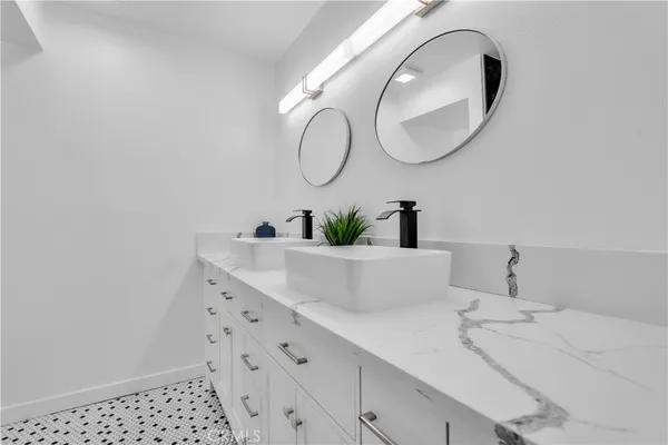 $455,900 | 1742 Sinaloa Road, Unit 329, Simi Valley, CA 93065