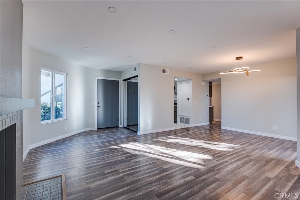 1742 Sinaloa Road, Unit 329 Simi Valley, CA 93065 - Photo 5 of 16