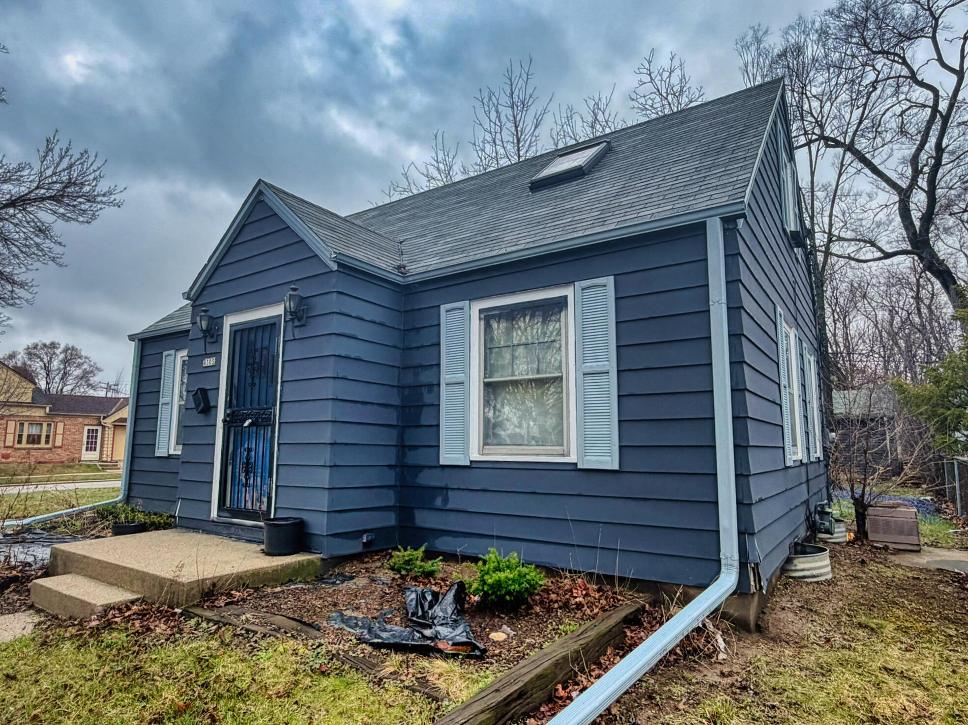 4305 North 63rd Street Milwaukee, WI 53216 - Photo 3 of 17 IMG_2369_hdr