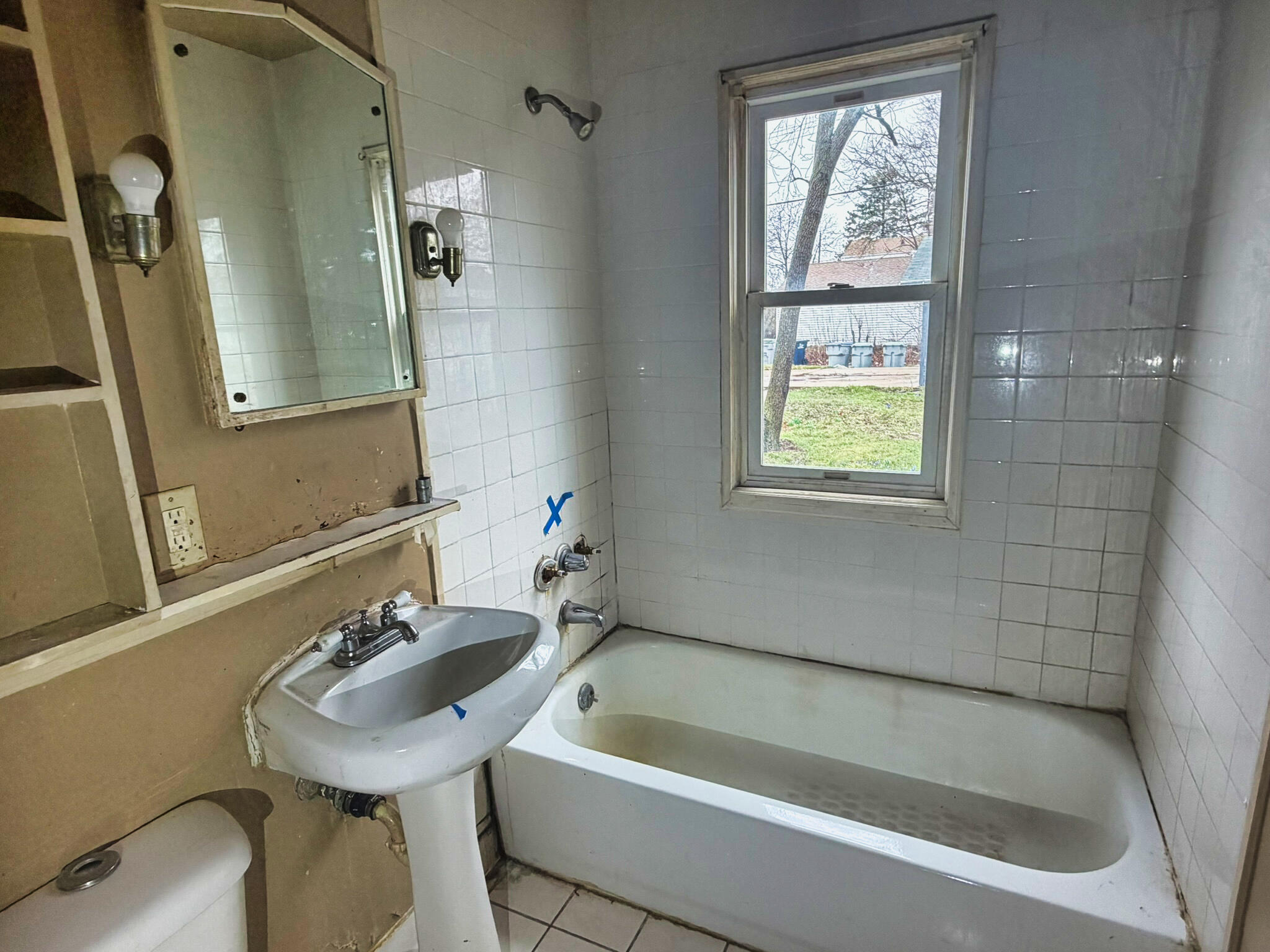 4305 North 63rd Street Milwaukee, WI 53216 - Photo 9 of 17 IMG_2350