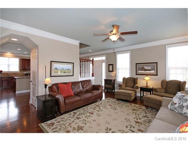 916 Gardners Way Cornelius, NC 28031 - Photo 5 of 24