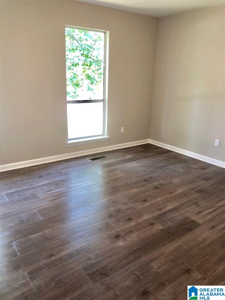 2154 Mountain View Road Birmingham, AL 35210 - Photo 8 of 10