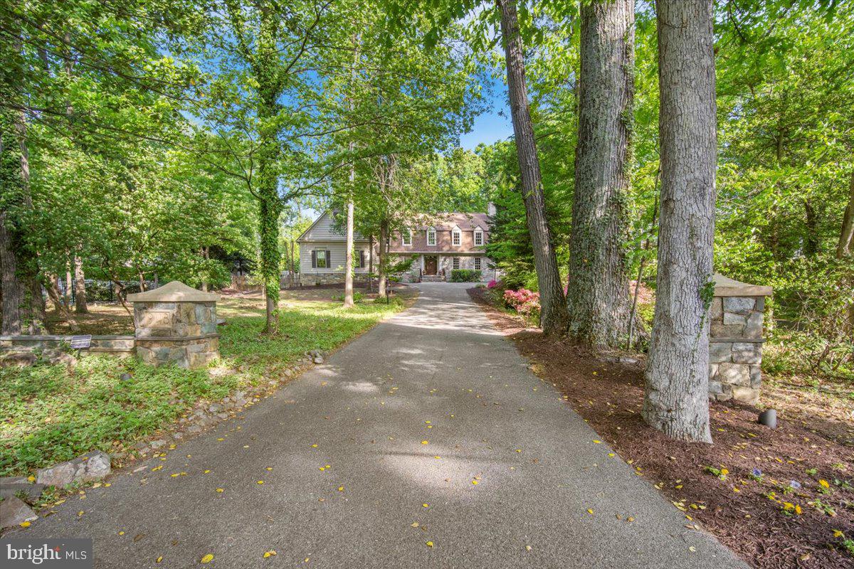 9118 Fernwood Road Bethesda, MD 20817 - Photo 54 of 56 Tucked discreetly off Fernwood
