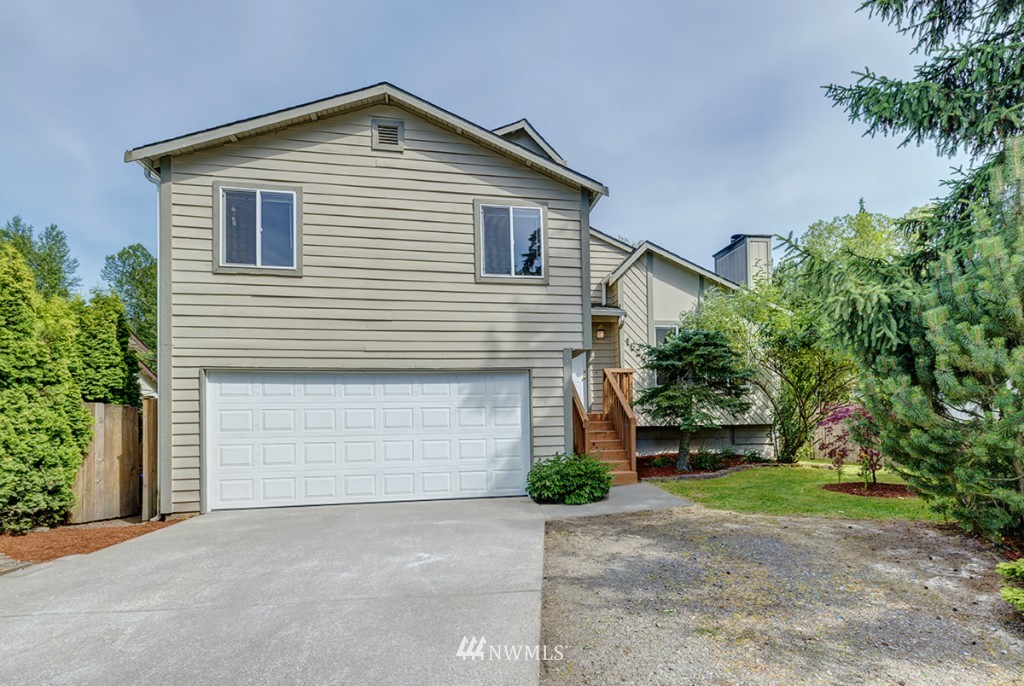 1824 225th Street Southeast Bothell, WA 98021 - Photo 2 of 15