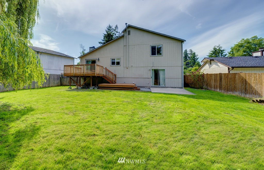 1824 225th Street Southeast Bothell, WA 98021 - Photo 13 of 15