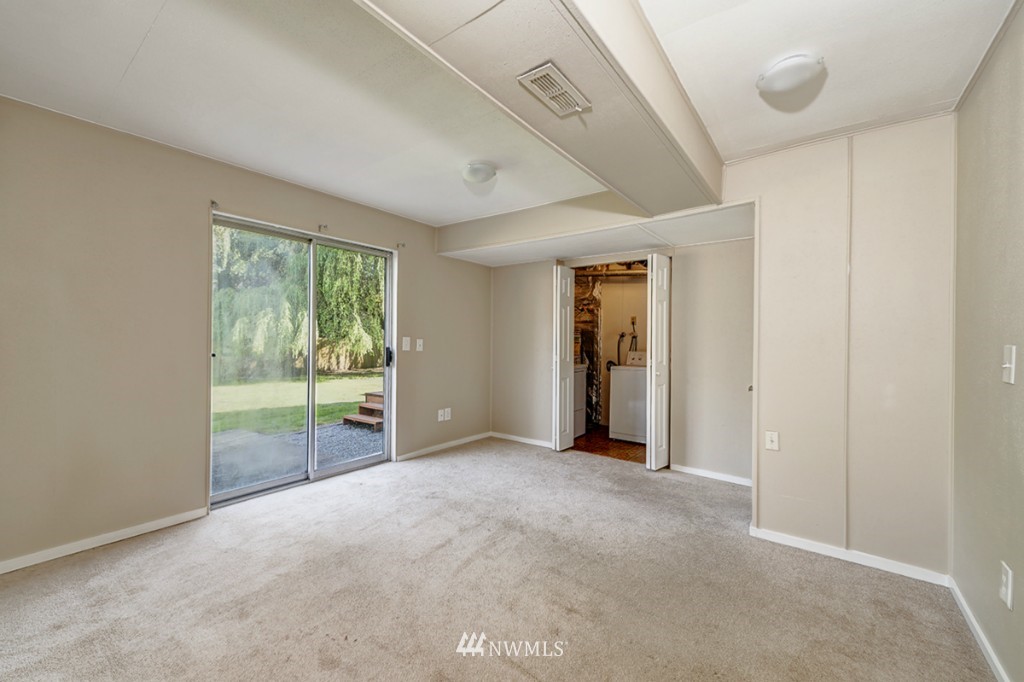 1824 225th Street Southeast Bothell, WA 98021 - Photo 7 of 15