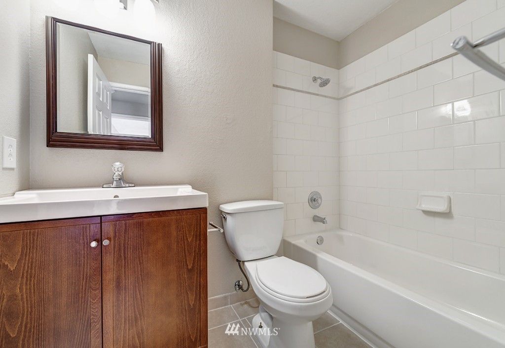 1824 225th Street Southeast Bothell, WA 98021 - Photo 9 of 15