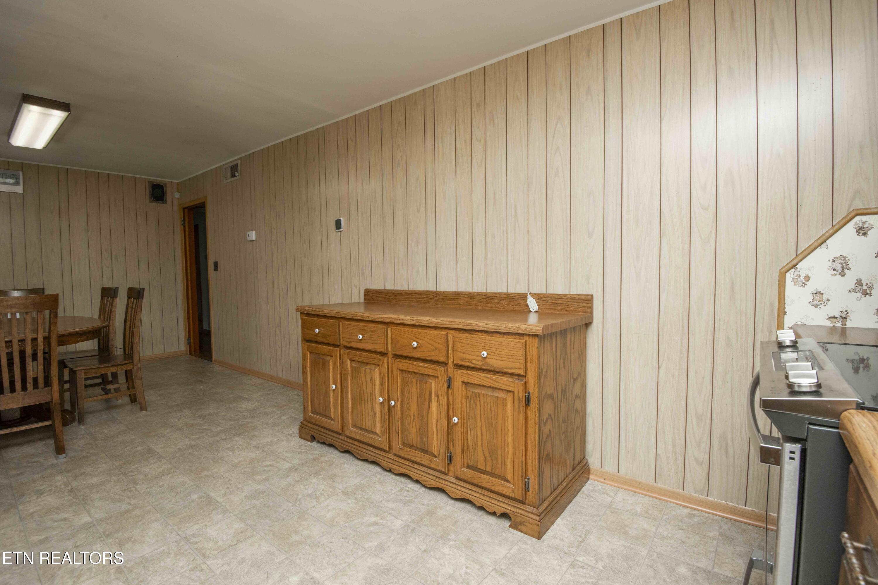 509 Riverside Drive Clinton, TN 37716 - Photo 15 of 52 kitchen 8_1