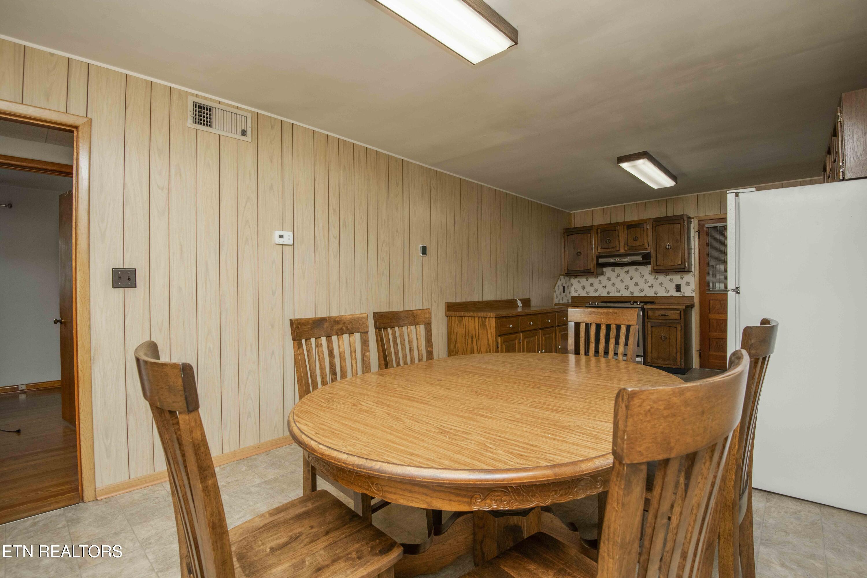 509 Riverside Drive Clinton, TN 37716 - Photo 19 of 52 kitchen 3_1