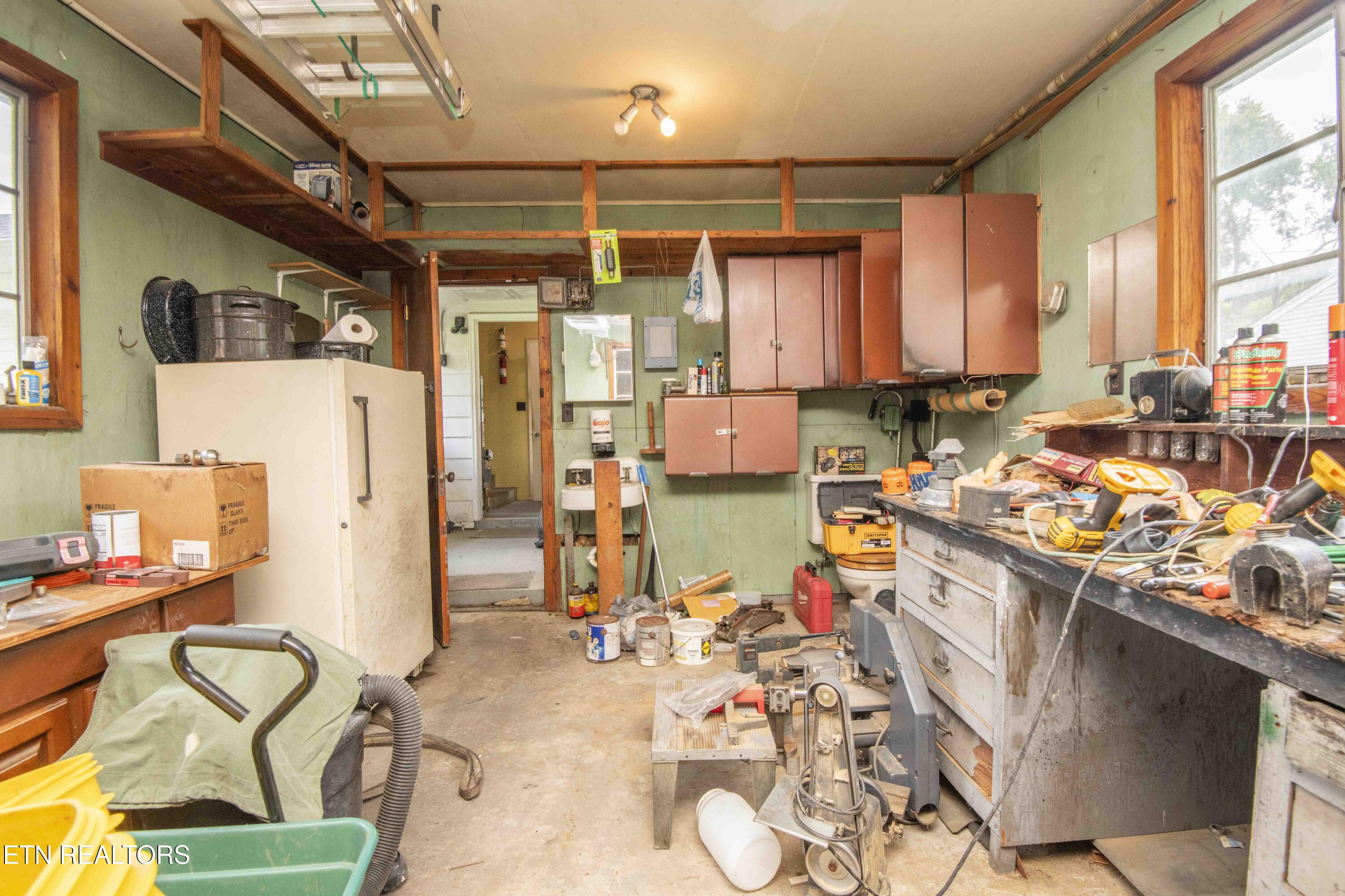 509 Riverside Drive Clinton, TN 37716 - Photo 38 of 52 storage_1